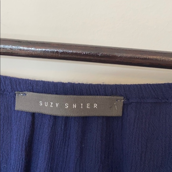 Blue top - Picture 3 of 6